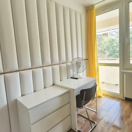 Pomorska Проживання в сім'ї *